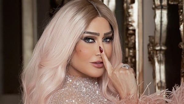 غادة عبد الرازق تكشف عدد زيجاتها