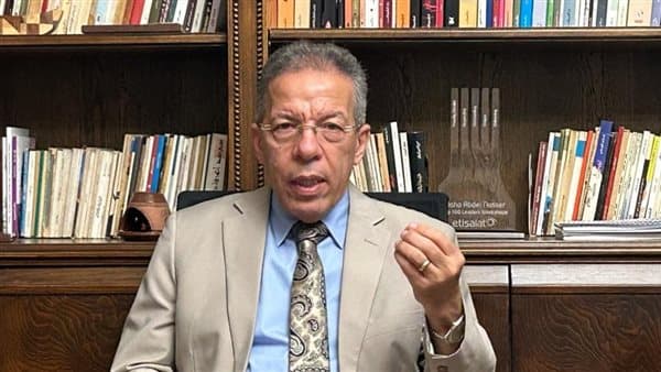 نقيب الأطباء يدعو الآباء إلى عدم تهميش دراسة الطب