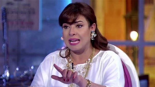 نشوى مصطفى تتحدث عن زوجها وأحفادها