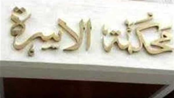 زوجة تتهم زوجها بتهديدها بطفلتها