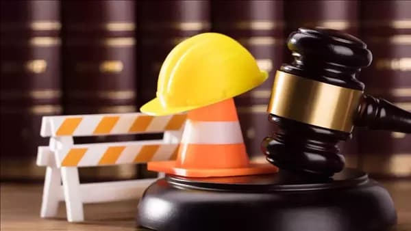 كيف يسمح قانون العمل الجديد بالتظلم من الإيقاف