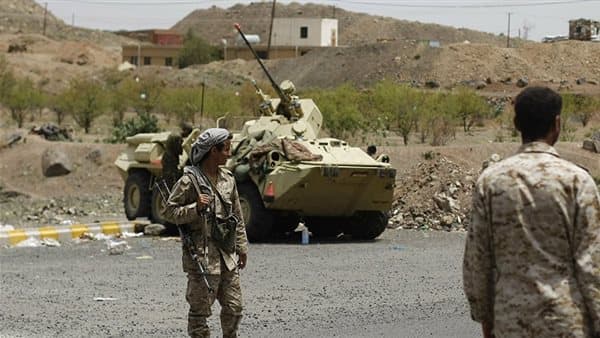 Houthis Fire 6 Missiles at Al-Makha Port