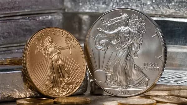 Gold pound prices in jewelry shops August 1