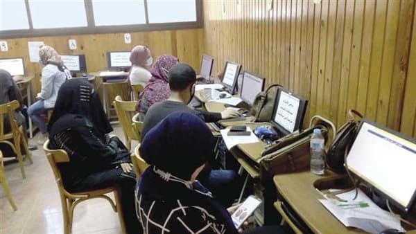 التعليم يخفف الاغتراب إلكترونيا بعد طلبات أولياء الأمور