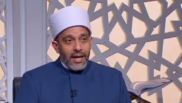 حكم لبس البنطال المقطع للشباب