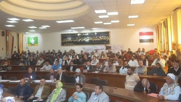 Auction of administrative and professional units