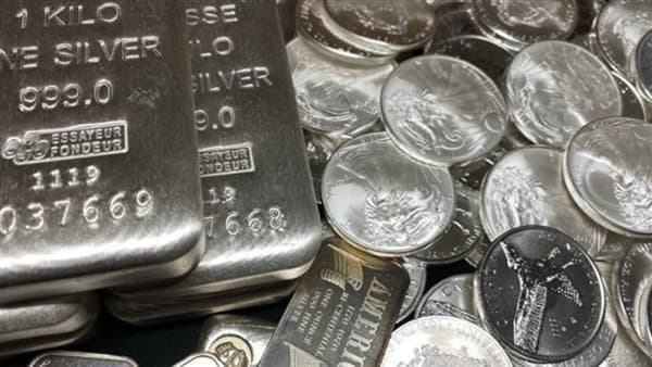 ثبات سعر الجنيه الفضة عند 832 جنيها