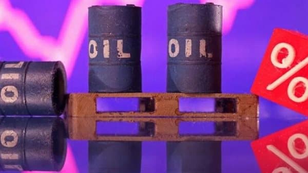 Global oil prices climb 4.4% to $88