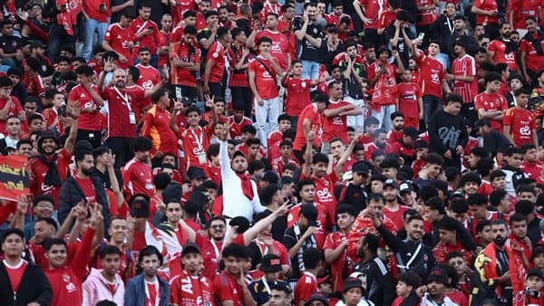 Red fans motivate players after setback