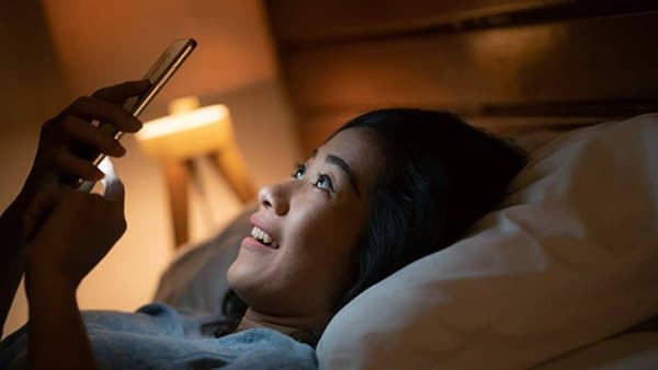 Late nights disrupt hormones and immunity