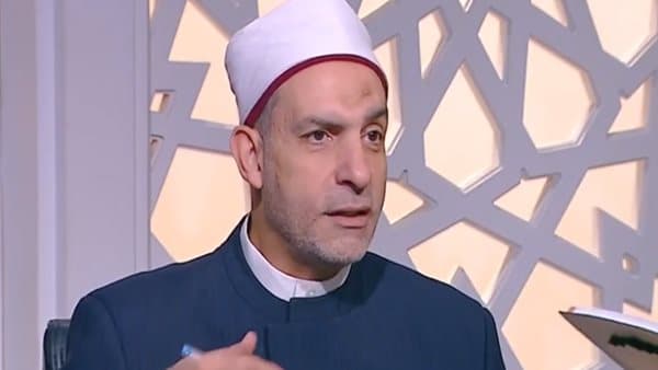 حكم عمل الفتيات في الفن والتصوير