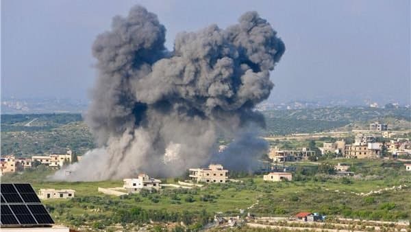 إسرائيل تهاجم لبنان وتدمّر منشآت
