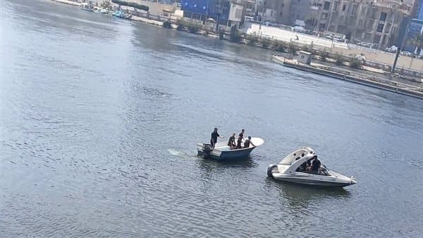 جثة غريق مجهول في الترعة بالمنصورة