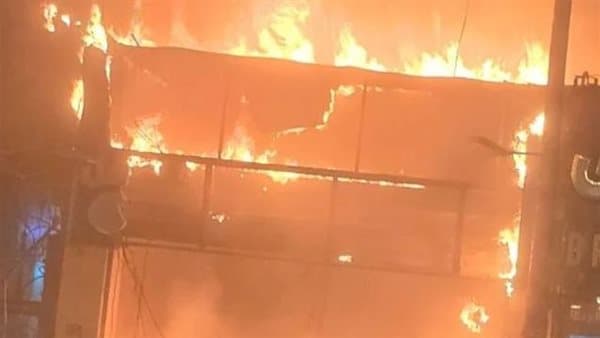Managing fire at Qena shops and market