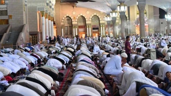 مواقيت أذان العشاء في القاهرة 22-7-2026