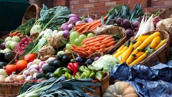 Vegetable prices rise: lemons to 50 pounds