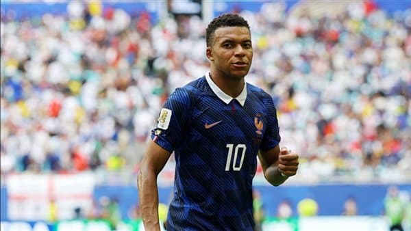 مبابي يتصدر قائمة الهدافين في كأس العالم