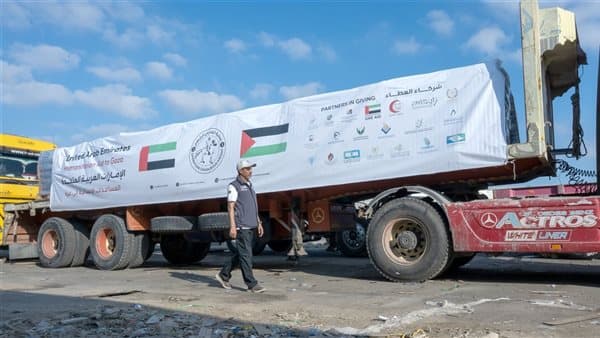 Red Crescent Sends Zad Al-Ezza 237 Aid Convoy