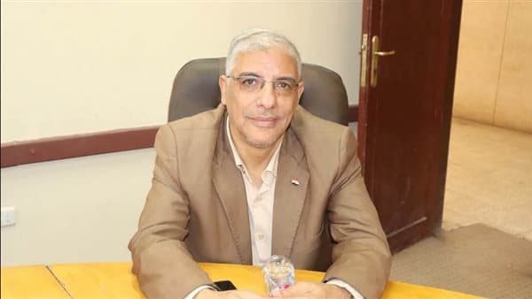 تنظيم تسجيل الصيف لطلاب قنا