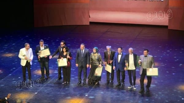 مجدي مجاهد يتغيب عن تكريم القومي للمسرح بسبب كسر الحوض