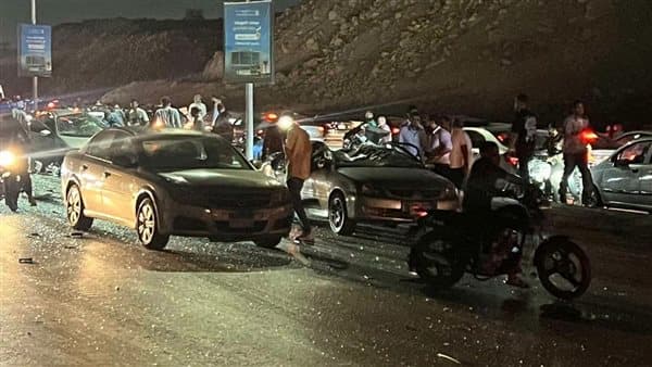 تصادم 3 سيارات على محور حسب الله الكفراوي ووجود مصابين