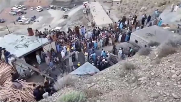 فقدان 34 في انفجار منجم فحم غرب باكستان