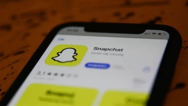 سناب شات توقف مكافآت المحتوى الاصطناعي