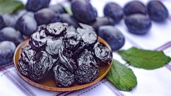 Effects of dried plum infusion on your body