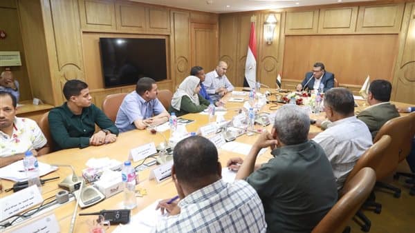 محافظة قنا تحدد المناطق بدون خدمات الغاز والصرف
