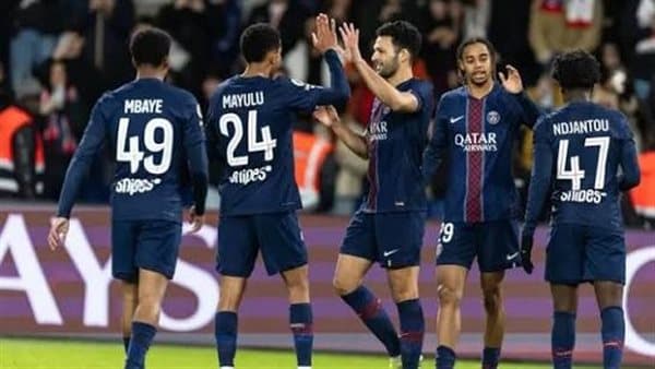 Paris Saint-Germain and Monaco lineups