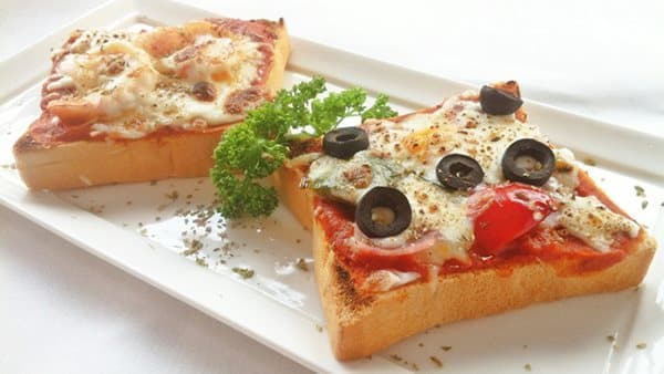 Making Chicken Toast Pizza for Dinner