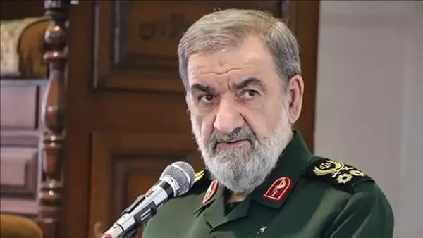 محسن رضائي يرفض فتح ممر ثاني في هرمز
