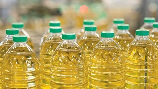 Oil prices hit 9 pounds for second day