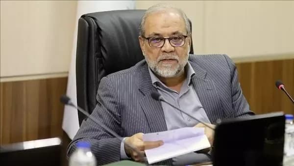 بزشكيان يرفض استقالة أمين الأمن القومي الإيراني
