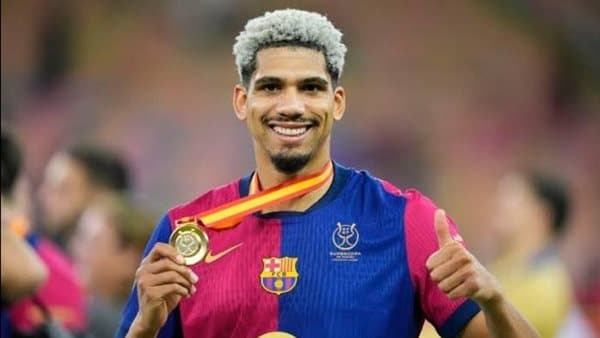 Van Dijk on Barcelona defender’s move to Liverpool