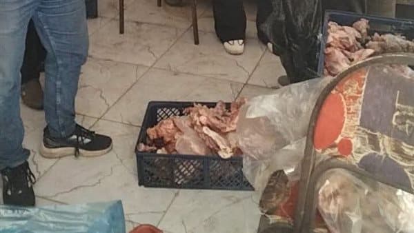 حملات تموينية تضبط أغذية ولحوم غير صالحة