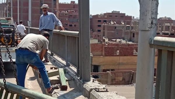 محافظ الجيزة يتفقد تركيب أسوار صفط اللبن