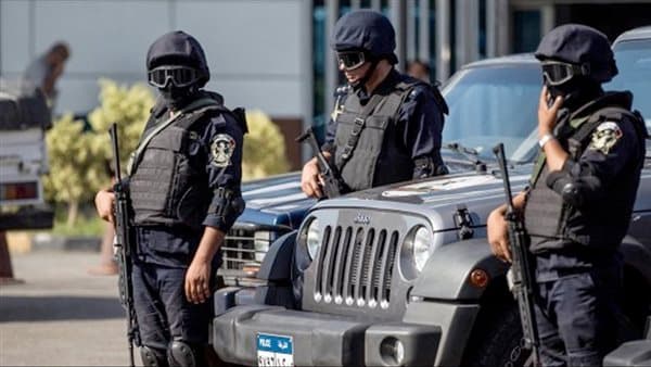 ضبط مصانع لمنتجات غير مرخصة في ثلاث محافظات