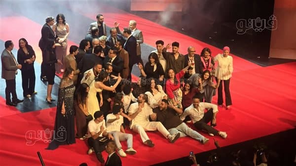 Metwally and Shafa'iya win at National Theatre Festival