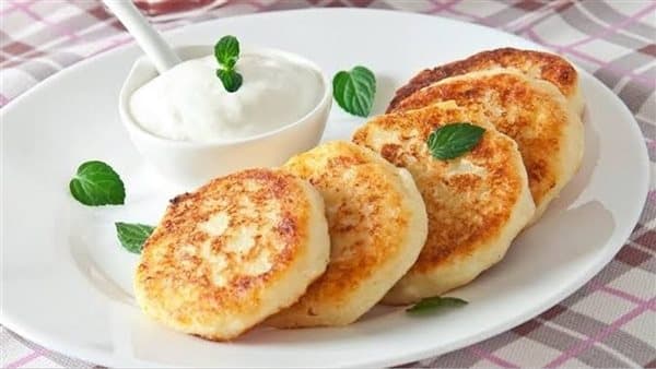 Making tasty potato pancakes