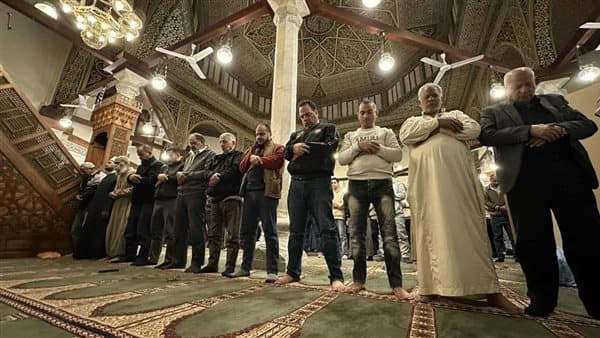 Wednesday Dhuhr prayer times in Cairo