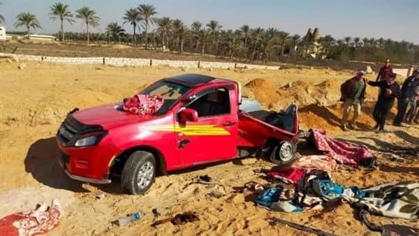 من يدير رحلات عمال المزارع من المنيا