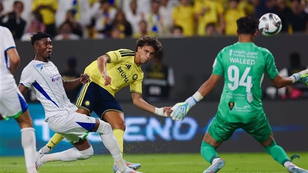 Al-Nasr starts title defense with 3-0 win