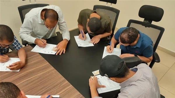 Al-Imam Hassan Al-Attar Fund starts imam contracting