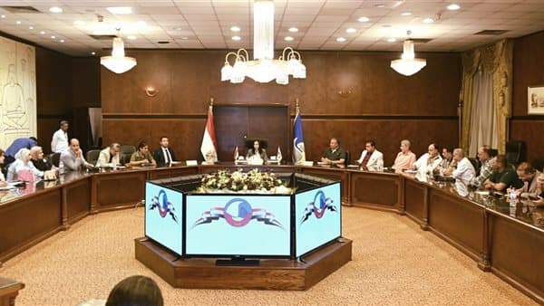 Beheira Governor Meets Media Professionals