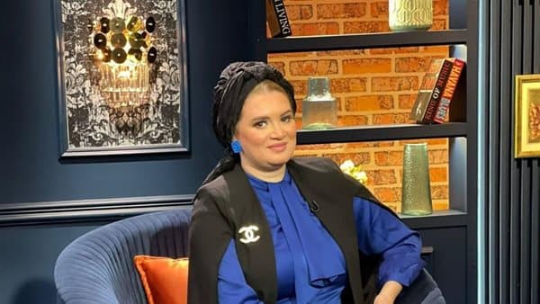الواتساب والإدمان والخيانة تهدد الأزواج