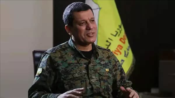 قسد تنقل المواقع النفطية للحكومة