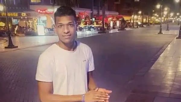 أهالي الدير بالأقصر يشيعون علي كريم