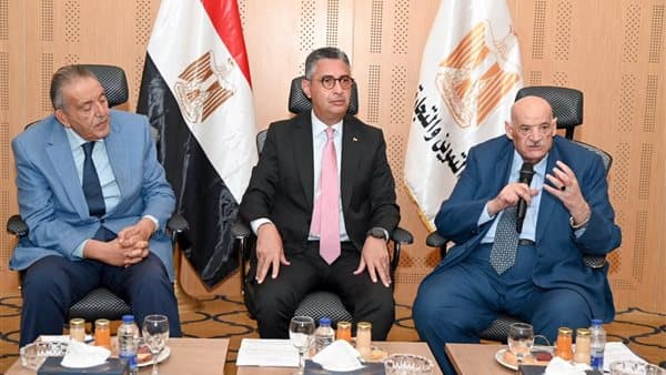 وزير التموين يوجه بتشكيل لجنة لدراسة مطالب المخابز