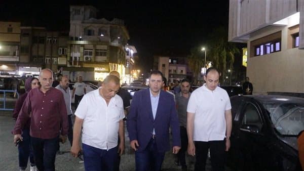 محافظ دمياط يتفقد شوارع رأس البر لإعادة النظام